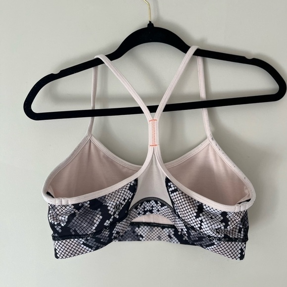 Lululemon Snake Print Bra Women’s Size 8 - Picture 4 of 6